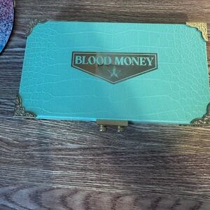 Jeffree Star Turquoise Palette with Gold Details